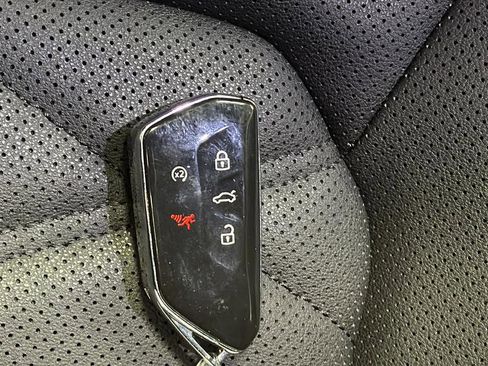 Used 2024 Volkswagen Atlas SE w/ Panoramic Sunroof Package AWD/4WD image 21