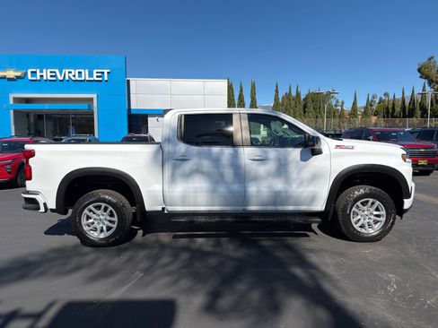 Used 2021 Chevrolet Silverado 1500 RST w/ Z71 Off-Road Package image 10