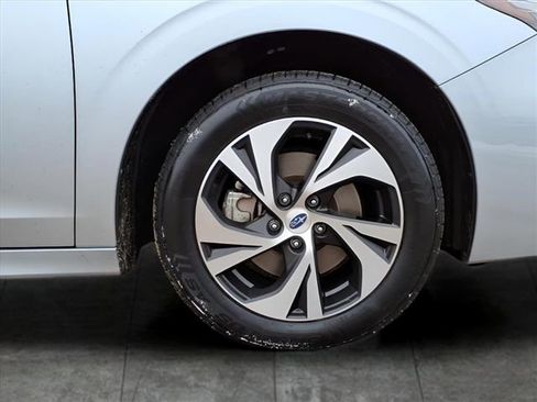 Used 2024 Subaru Legacy image 9