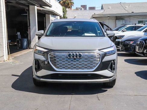 Used 2023 Audi Q4 e-tron Premium w/ Convenience Package AWD/4WD image 6