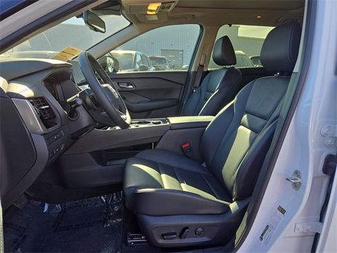 Certified 2025 Nissan Rogue SL w/ SL Premium Package image 40