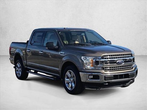 Used 2018 Ford F150 XLT w/ Equipment Group 302A Luxury image 3