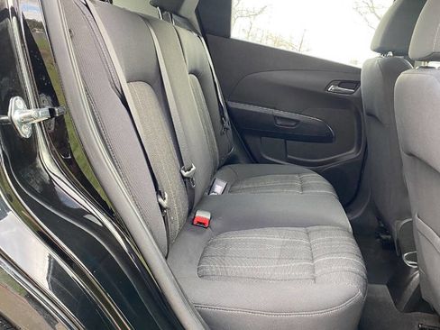 Used 2016 Chevrolet Sonic LT image 9