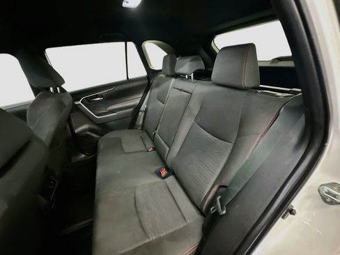 Used 2025 Toyota RAV4 SE AWD/4WD image 29