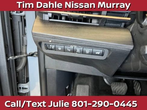 Used 2024 Nissan Ariya AWD image 23