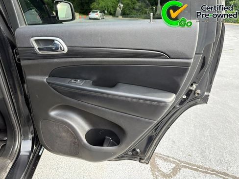 Used 2019 Jeep Grand Cherokee Altitude RWD image 22