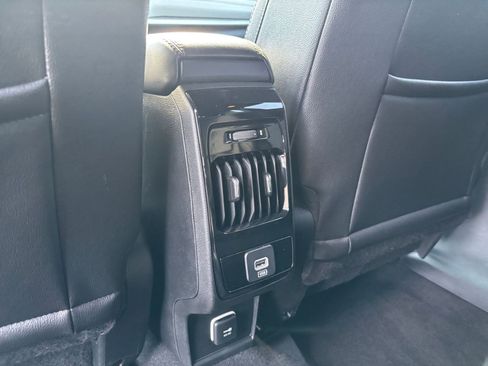 Used 2025 Jeep Compass Limited AWD/4WD image 23