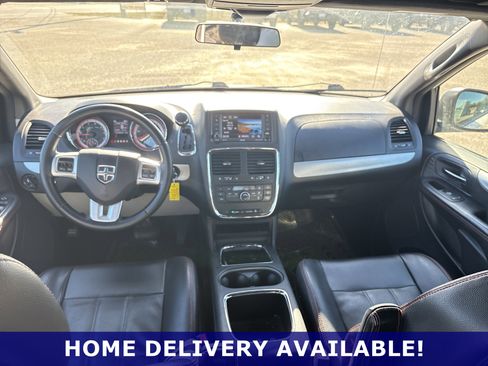 Used 2013 Dodge Grand Caravan R/T image 15