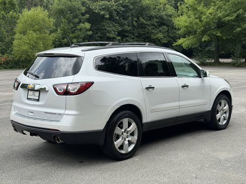 Used 2016 Chevrolet Traverse LTZ FWD image 6