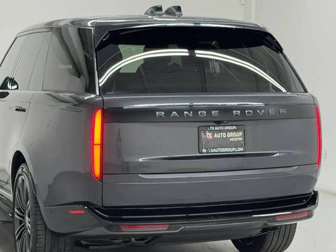 Used 2024 Land Rover Range Rover SE AWD/4WD image 42