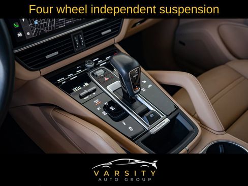 Used 2022 Porsche Cayenne Coupe w/ Premium Package image 22