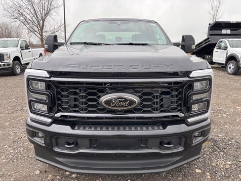 New 2025 Ford F250 Lariat w/ Black Appearance Package image 2