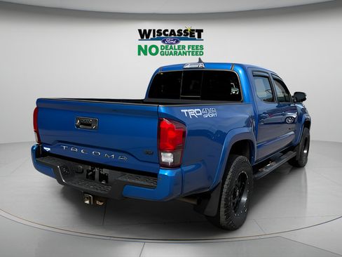 Used 2018 Toyota Tacoma TRD Sport w/ Technology Package AWD/4WD image 23