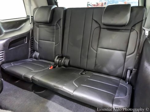 Used 2019 Chevrolet Tahoe LT w/ RST Edition AWD/4WD image 17