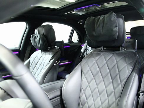 Used 2025 Mercedes-Benz S 580 4MATIC Sedan image 19