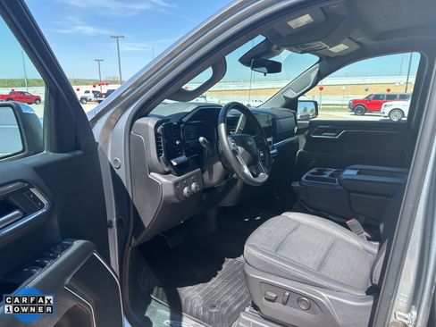 Used 2026 Chevrolet Silverado 1500 LT AWD/4WD image 11