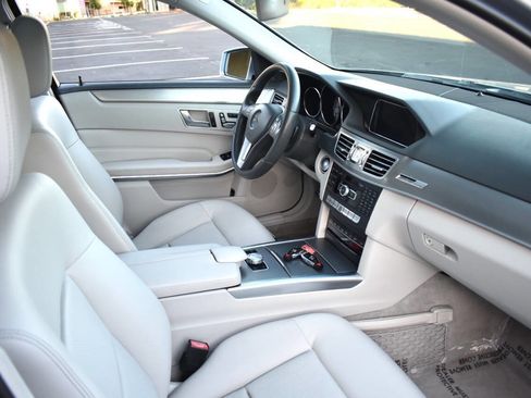 Used 2014 Mercedes-Benz E 350 Sedan image 24