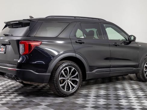 Used 2022 Ford Explorer ST-Line w/ Class IV Trailer Tow Package AWD/4WD image 8