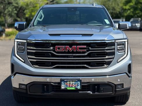 Used 2025 GMC Sierra 1500 SLT w/ SLT Premium Plus Package AWD/4WD image 8