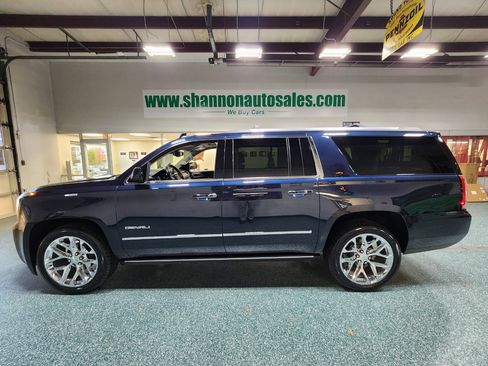 Used 2020 GMC Yukon XL Denali w/ Open Road Package image 11