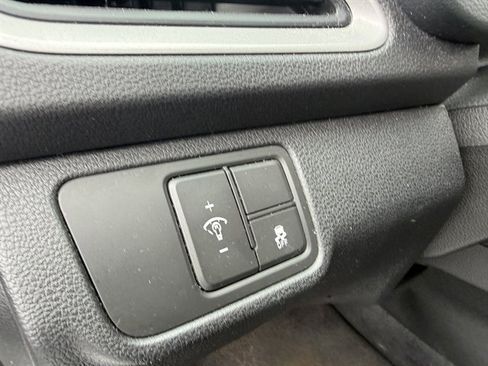 Used 2019 Hyundai Accent SE FWD image 9