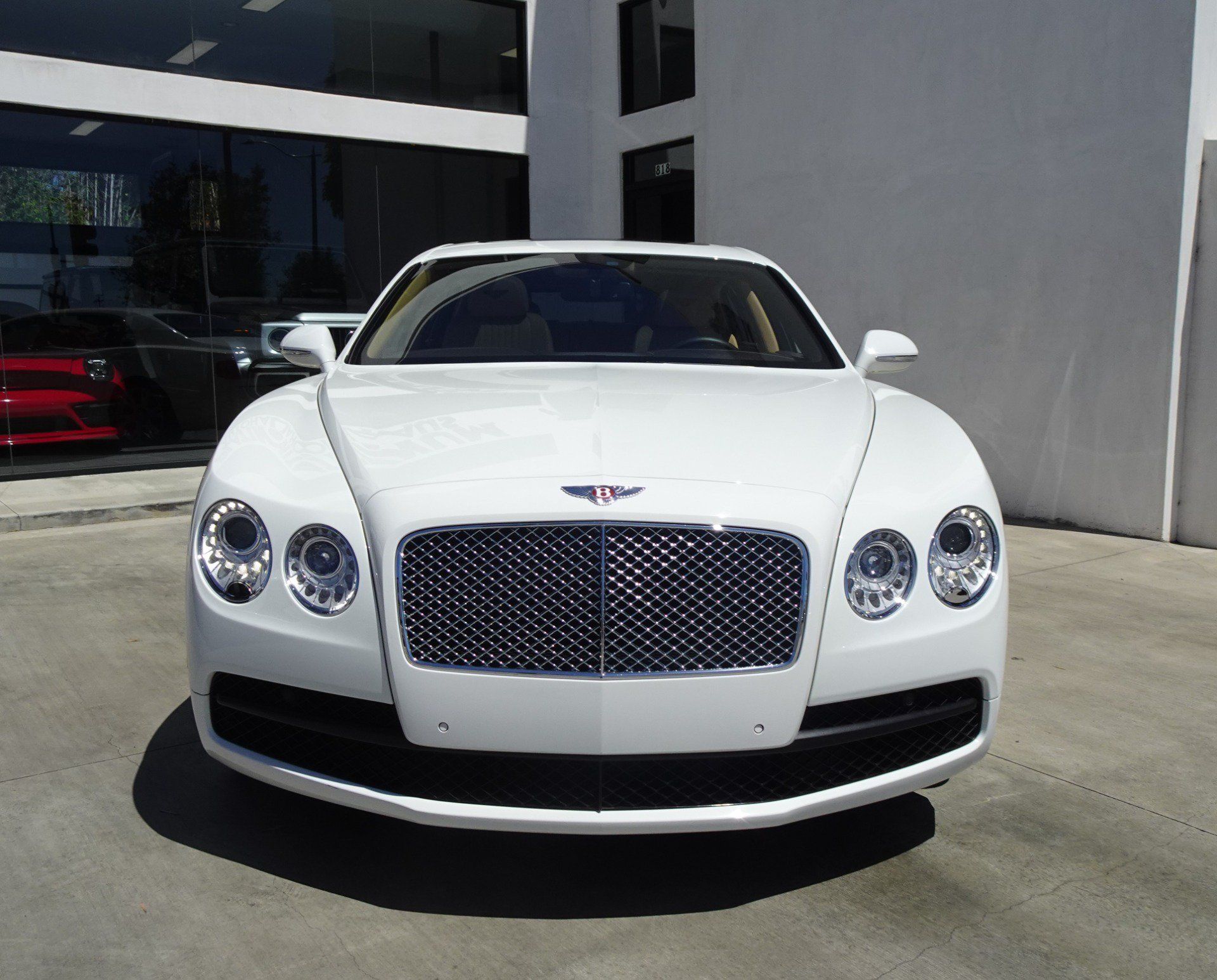 Used 2018 Bentley Flying Spur V8 AWD/4WD image 2
