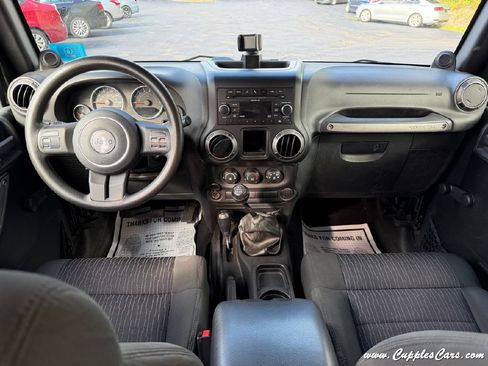 Used 2011 Jeep Wrangler Unlimited Sport AWD/4WD image 16