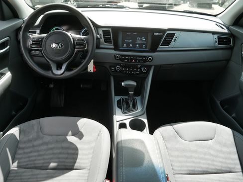 Used 2018 Kia Niro FE FWD image 10