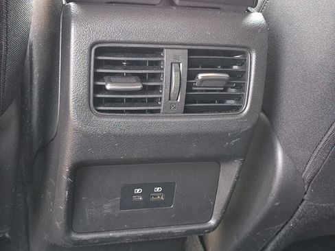 Used 2021 Nissan Rogue SV AWD/4WD image 14