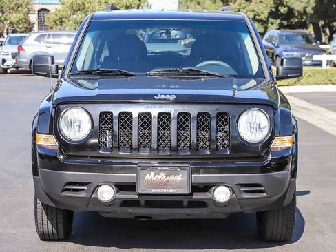 Used 2017 Jeep Patriot Sport w/ Power Value Group FWD image 2