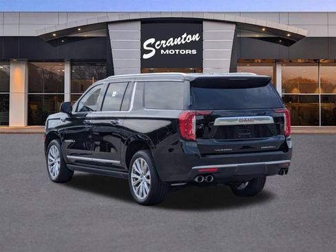 Used 2023 GMC Yukon XL Denali AWD/4WD image 3
