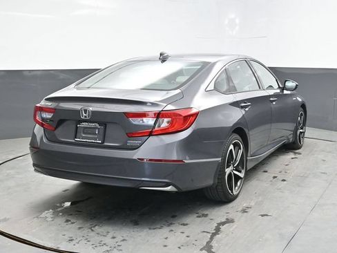Used 2019 Honda Accord Touring image 6