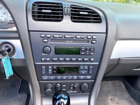 Used 2002 Ford Thunderbird Deluxe image 32