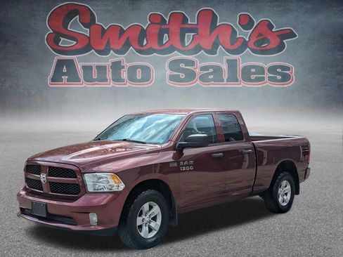 Used 2017 RAM 1500 Express AWD/4WD image 3