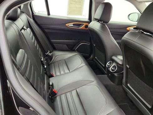 Used 2018 Alfa Romeo Giulia Ti w/ Quick Order Package 22X Lusso AWD/4WD image 23