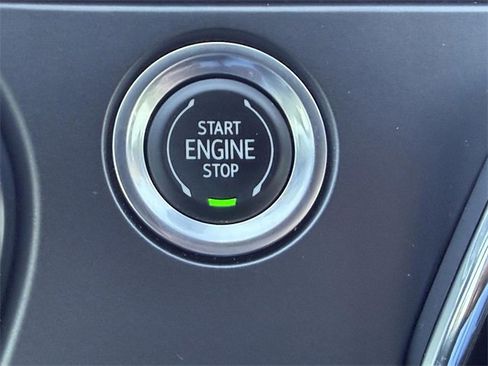 Certified 2021 Chevrolet Blazer RS w/ Enhanced Convenience Package image 32