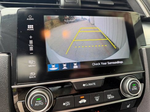 Used 2016 Honda Civic Touring image 19