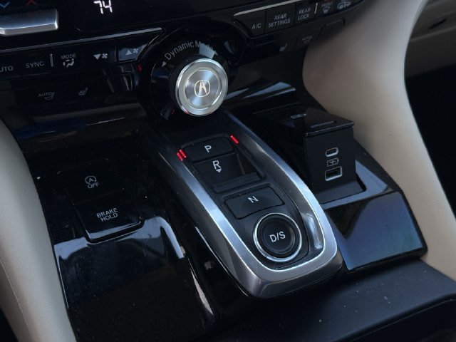 Used 2025 Acura MDX w/ Technology Package FWD image 18