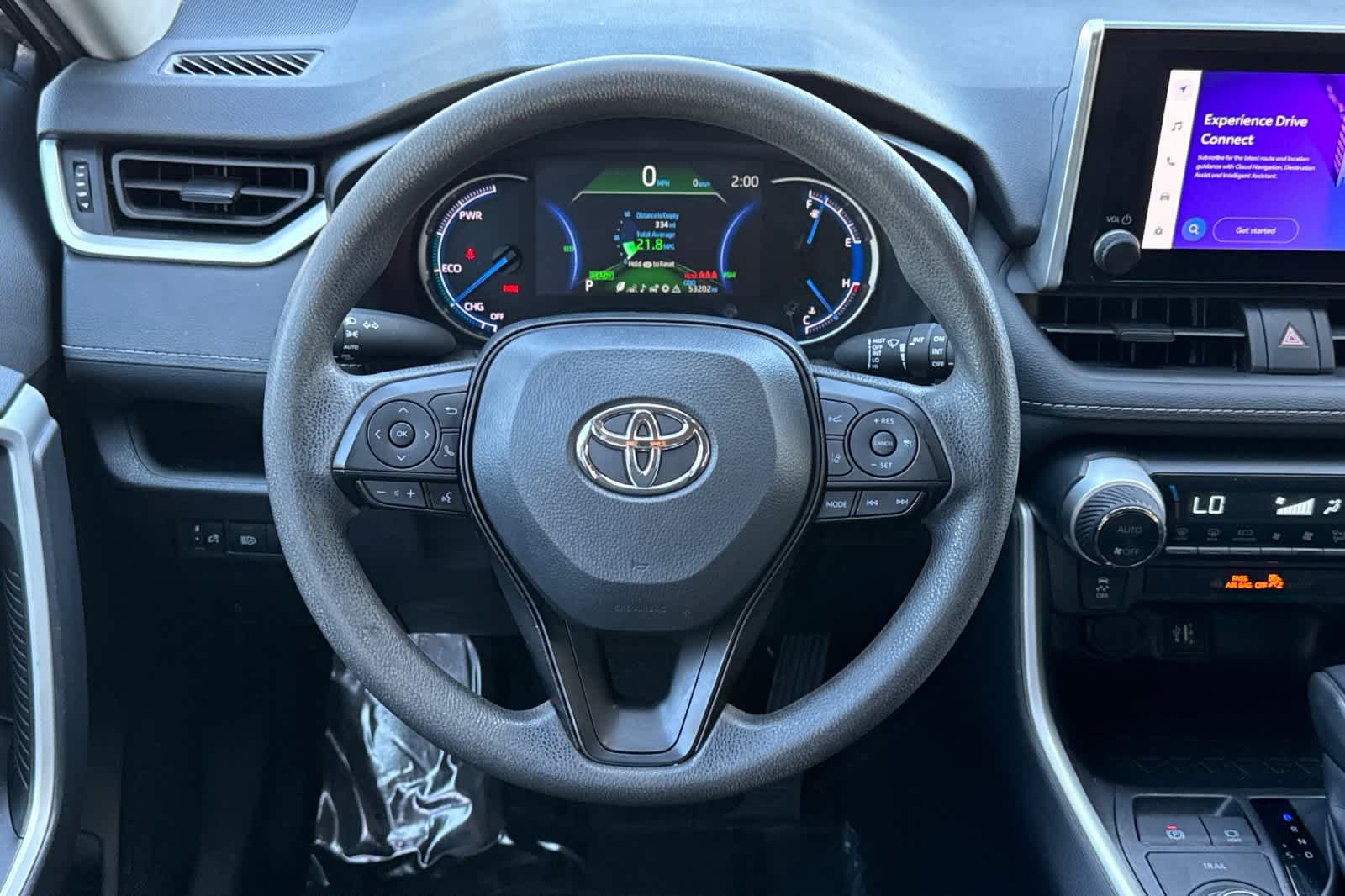 Used 2025 Toyota RAV4 XLE AWD/4WD image 14