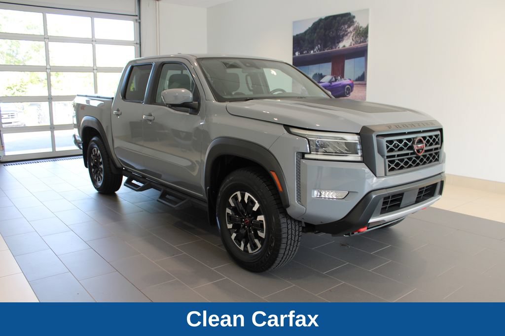 Used 2022 Nissan Frontier PRO-4X AWD/4WD image 2