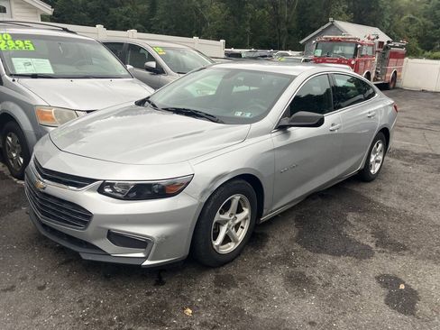 Used 2016 Chevrolet Malibu LS FWD image 2