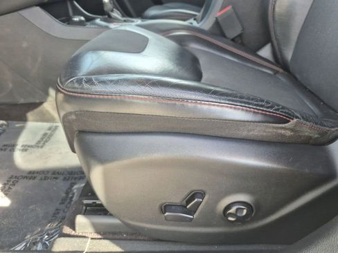 Used 2017 Jeep Cherokee Trailhawk w/ Comfort/Convenience Group image 11