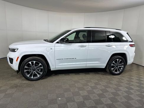 Used 2023 Jeep Grand Cherokee Overland image 6