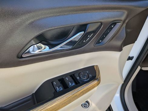 Used 2017 GMC Acadia Denali w/ Technology Package image 11