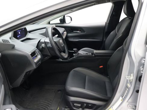 Used 2024 Toyota Prius XLE image 14