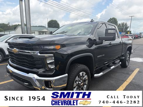 Used 2024 Chevrolet Silverado 2500 LT AWD/4WD image 1