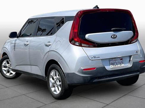 Used 2020 Kia Soul S FWD image 11