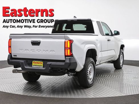 Used 2025 Toyota Tacoma SR RWD image 5