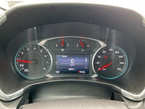 Used 2019 Chevrolet Equinox LT image 11