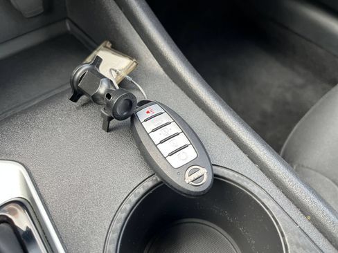 Used 2025 Nissan Altima 2.5 SV FWD image 20
